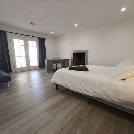 The Strip Is Just Around The Corner! Newly Renovated Luxury Modern Minimalist Villa With Large Pool! Λας Βέγκας Εξωτερικό φωτογραφία