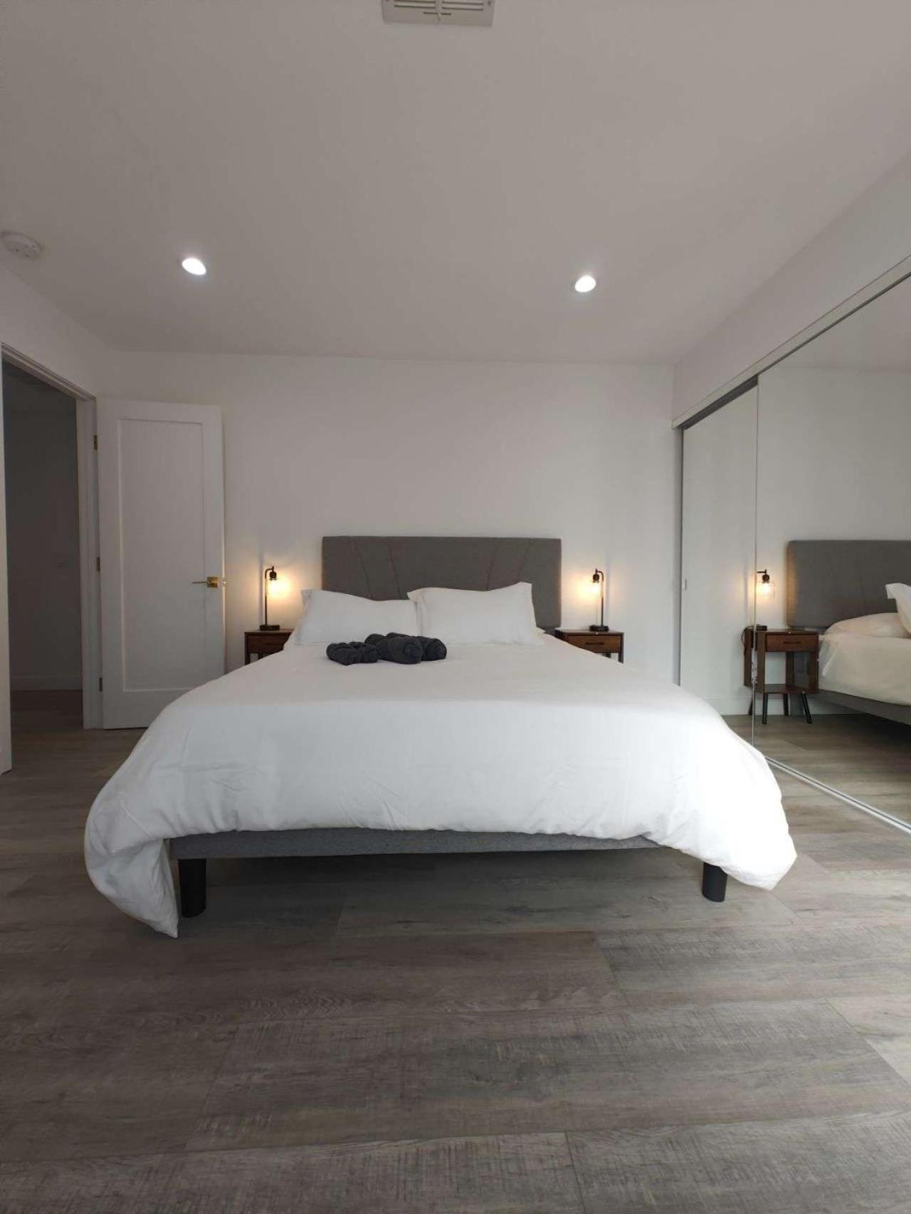 The Strip Is Just Around The Corner! Newly Renovated Luxury Modern Minimalist Villa With Large Pool! Λας Βέγκας Εξωτερικό φωτογραφία